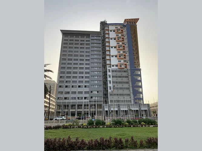 Bâtiment moderne IPRES Dakar Plateau